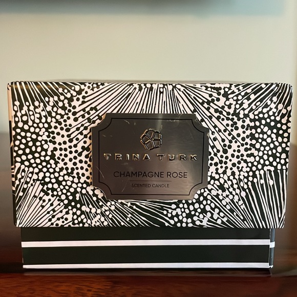 Trina Turk 3 Wick Candle, Champagne Rose - Picture 4 of 7